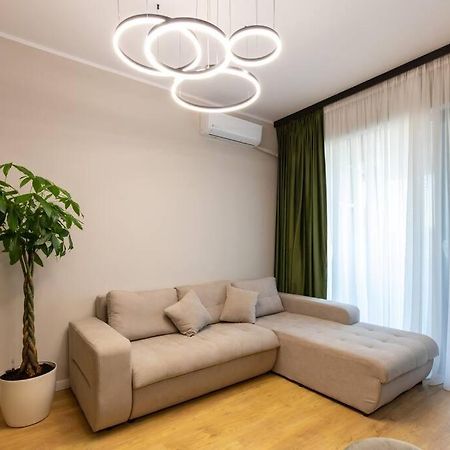 Elegant 2 Bedroom Retreat Bucharest Exterior photo