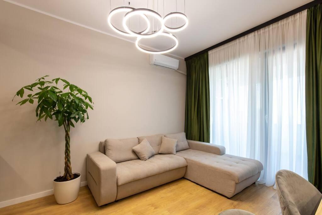 Elegant 2 Bedroom Retreat Bucharest Exterior photo