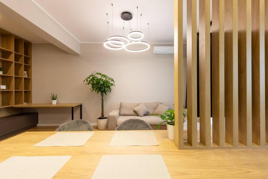 Elegant 2 Bedroom Retreat Bucharest Exterior photo